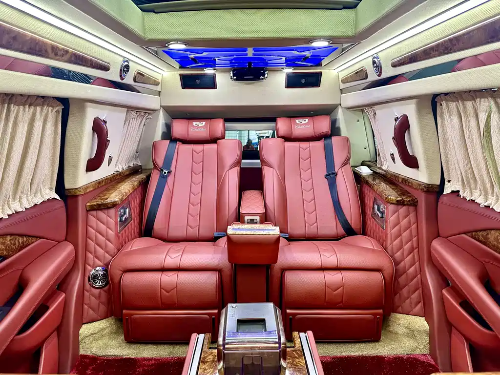 Cadillac Escalade 2017 — фото 11