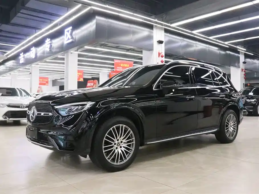 Mercedes-Benz GLC 2023 — фото 1