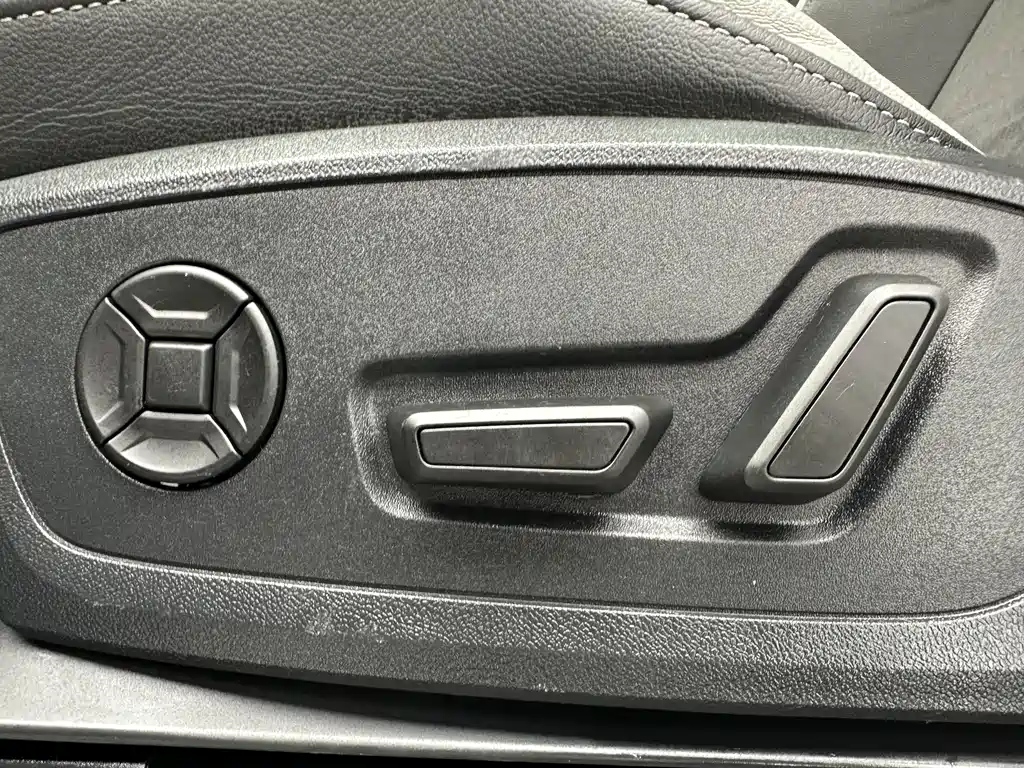 Audi Q3 2023 — фото 11