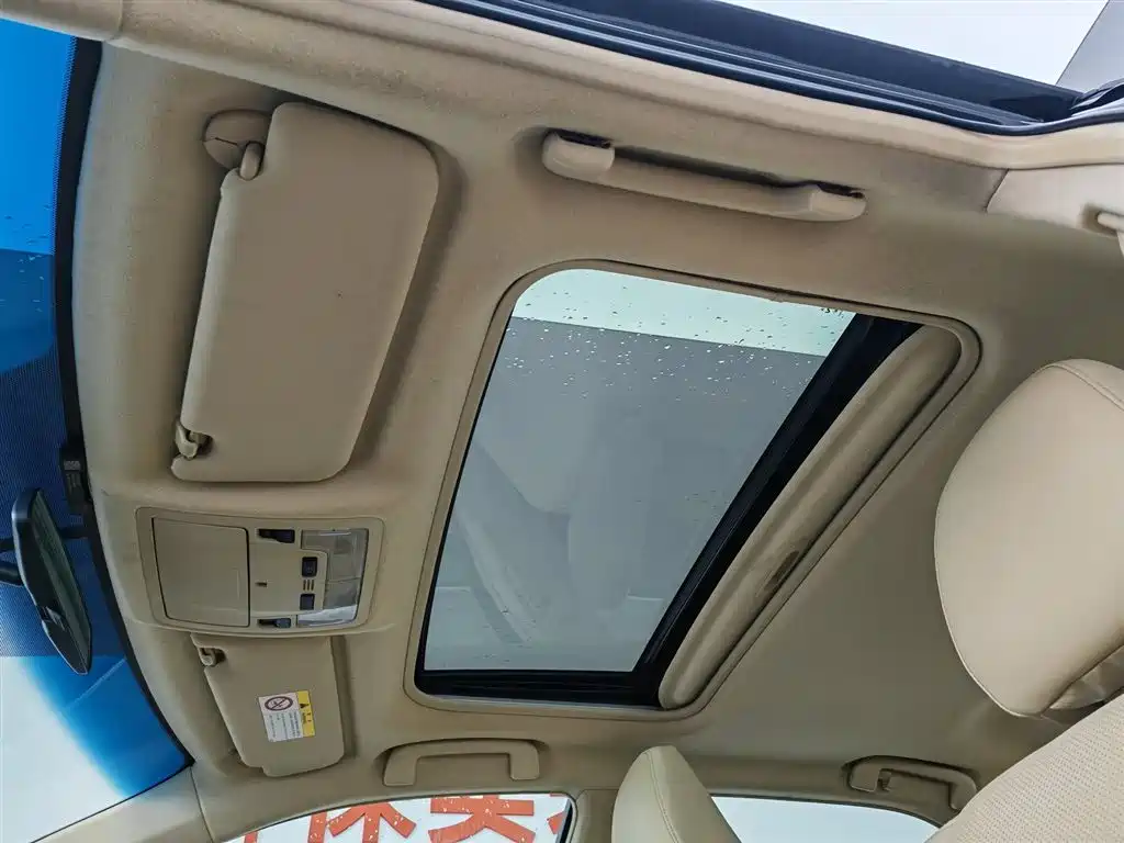 Toyota Camry 2015 — фото 14