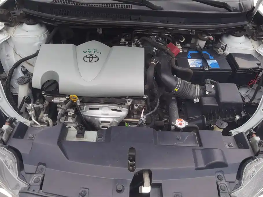 Toyota Yaris L 2018 — фото 10