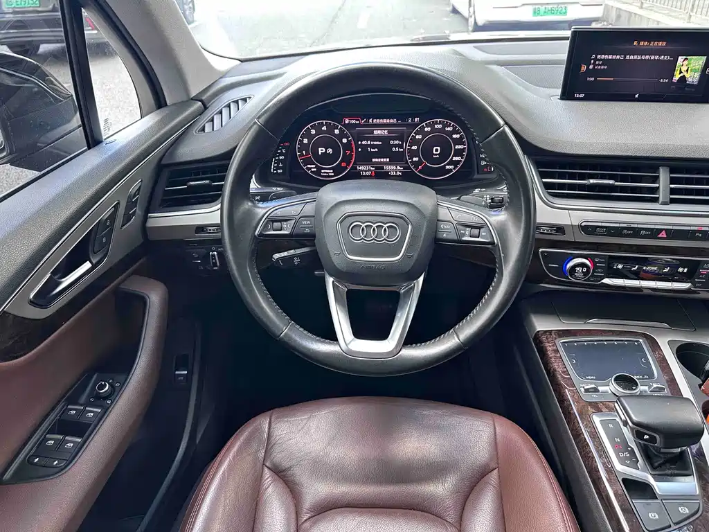 Audi Q7 2016 — фото 13