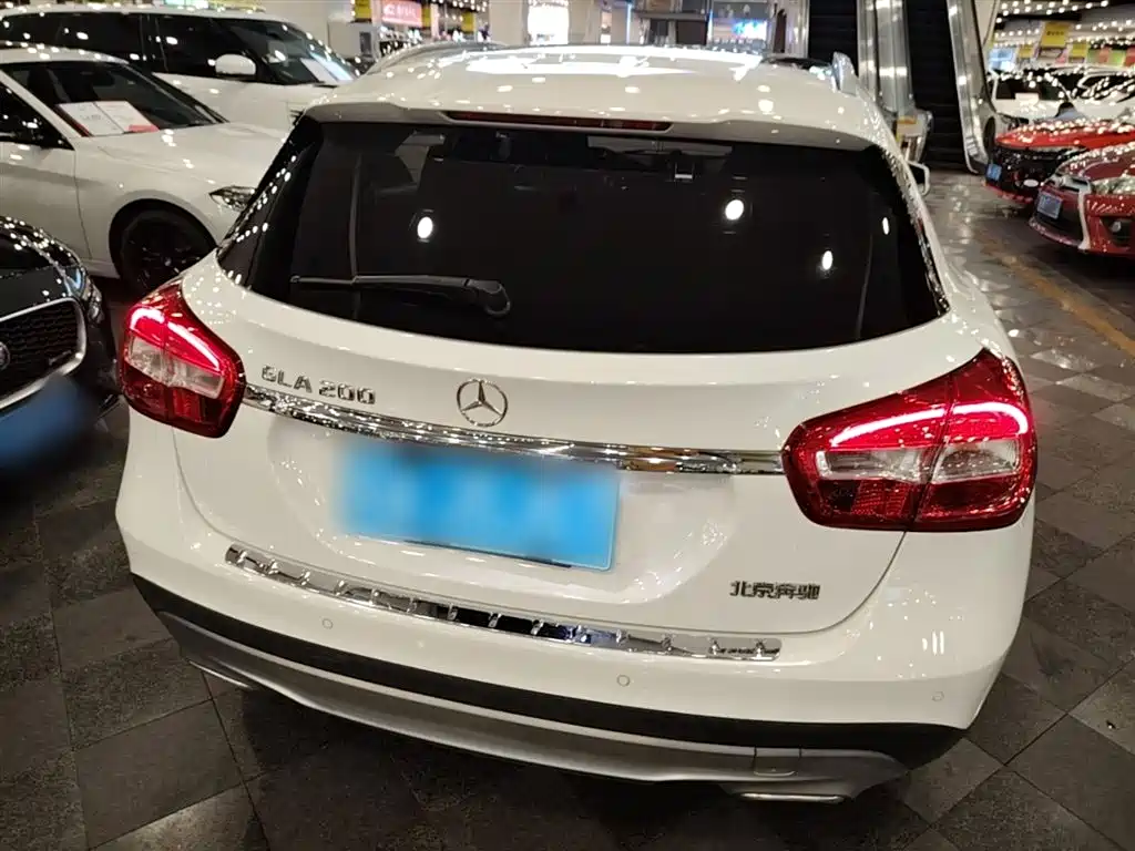 Mercedes-Benz GLA 2015 — фото 6