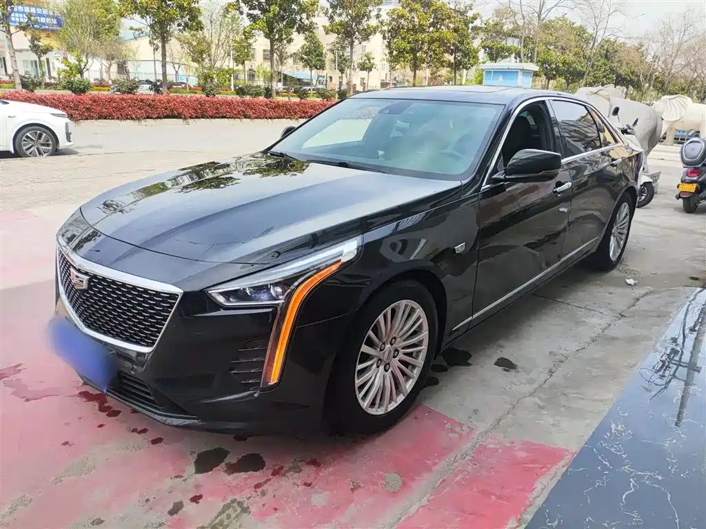 Cadillac CT6 2022 — фото 1