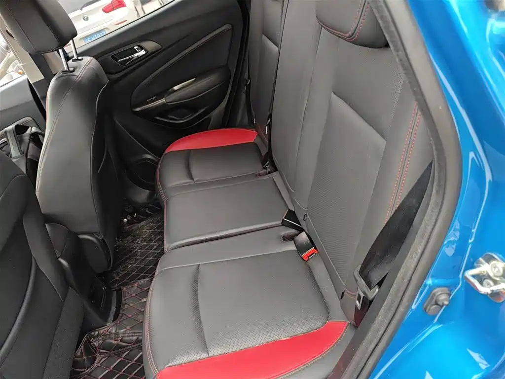 Changan CS15 2016 — фото 13
