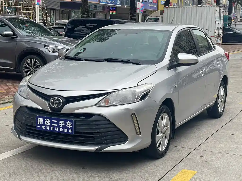 Toyota Vios 2017 — фото 1