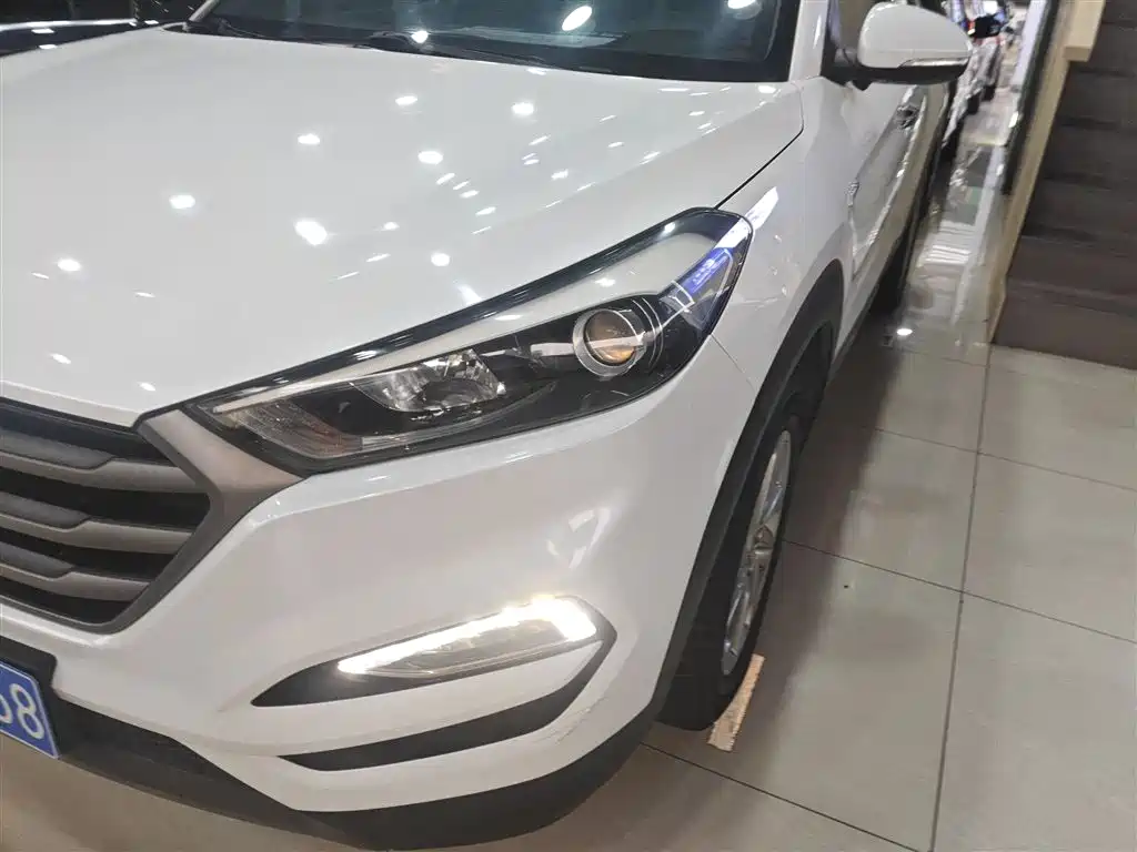 Hyundai Tucson 2017 — фото 21