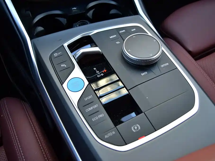 BMW i3 2025 — фото 9