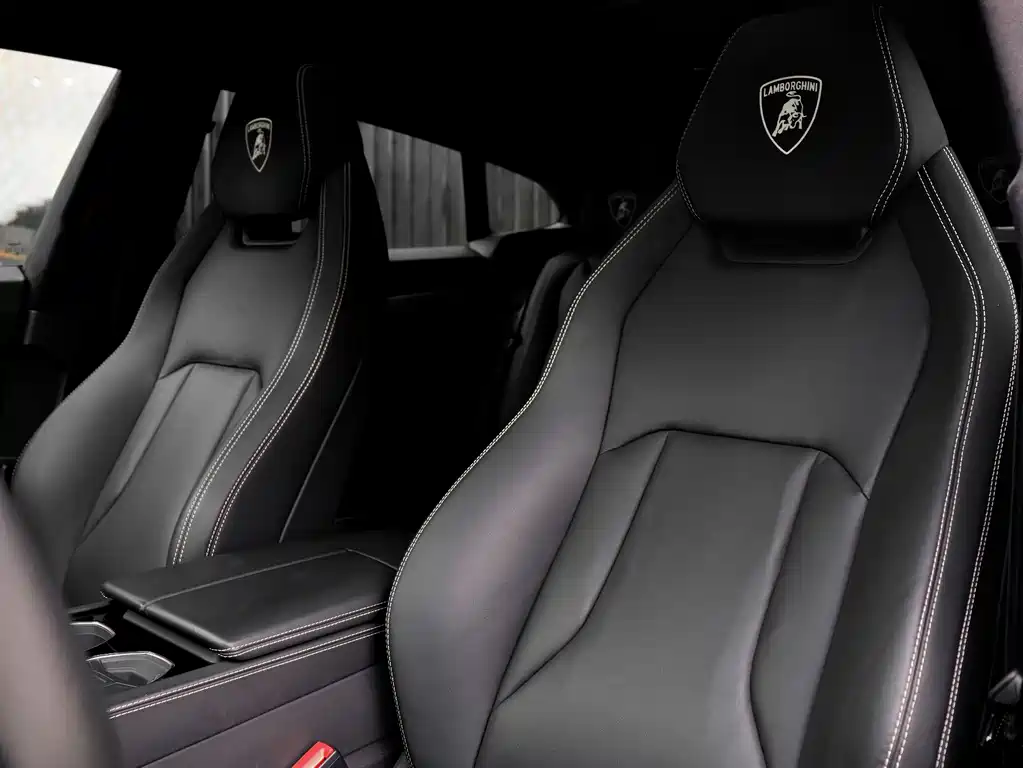 Lamborghini Urus 2020 — фото 12