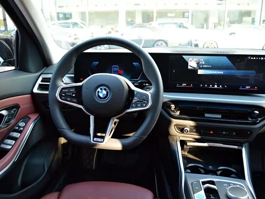 BMW i3 2025 — фото 11