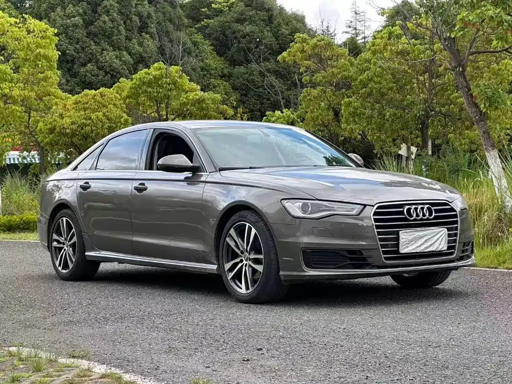 Audi A6L 2016 — фото 1