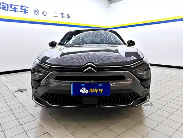 Citroën Versailles C5 X 2022