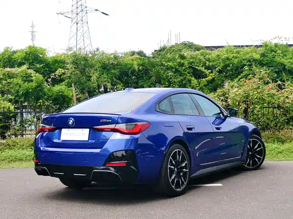 BMW i4 2024