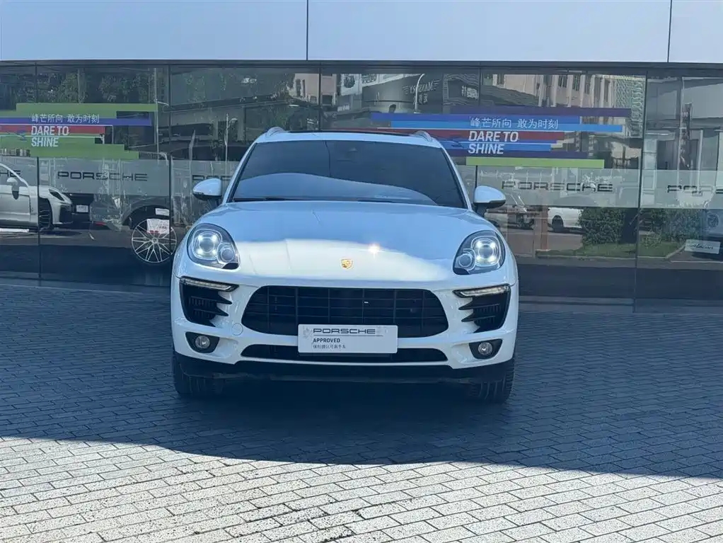 Porsche Macan 2016
