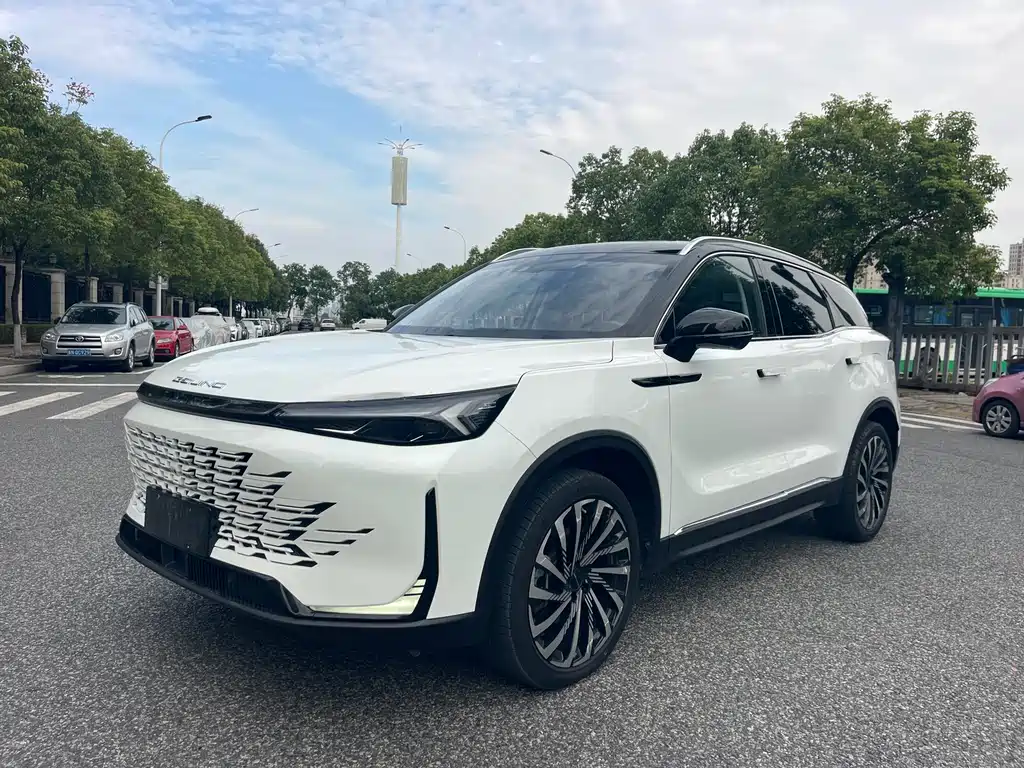 BAIC X7 2024