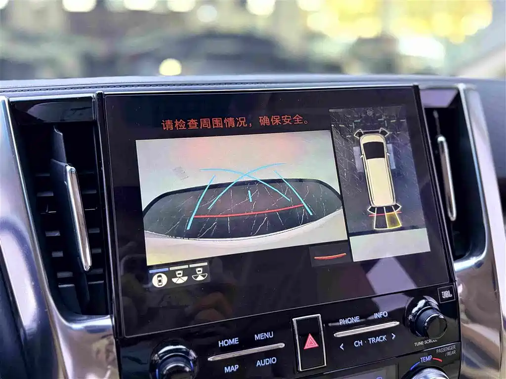 Toyota Vellfire 2021 — фото 10