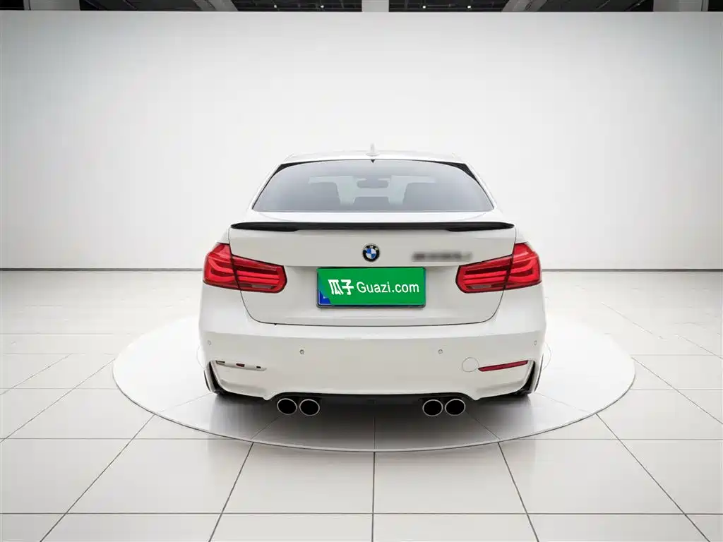 BMW 3 Series 2018 — фото 6
