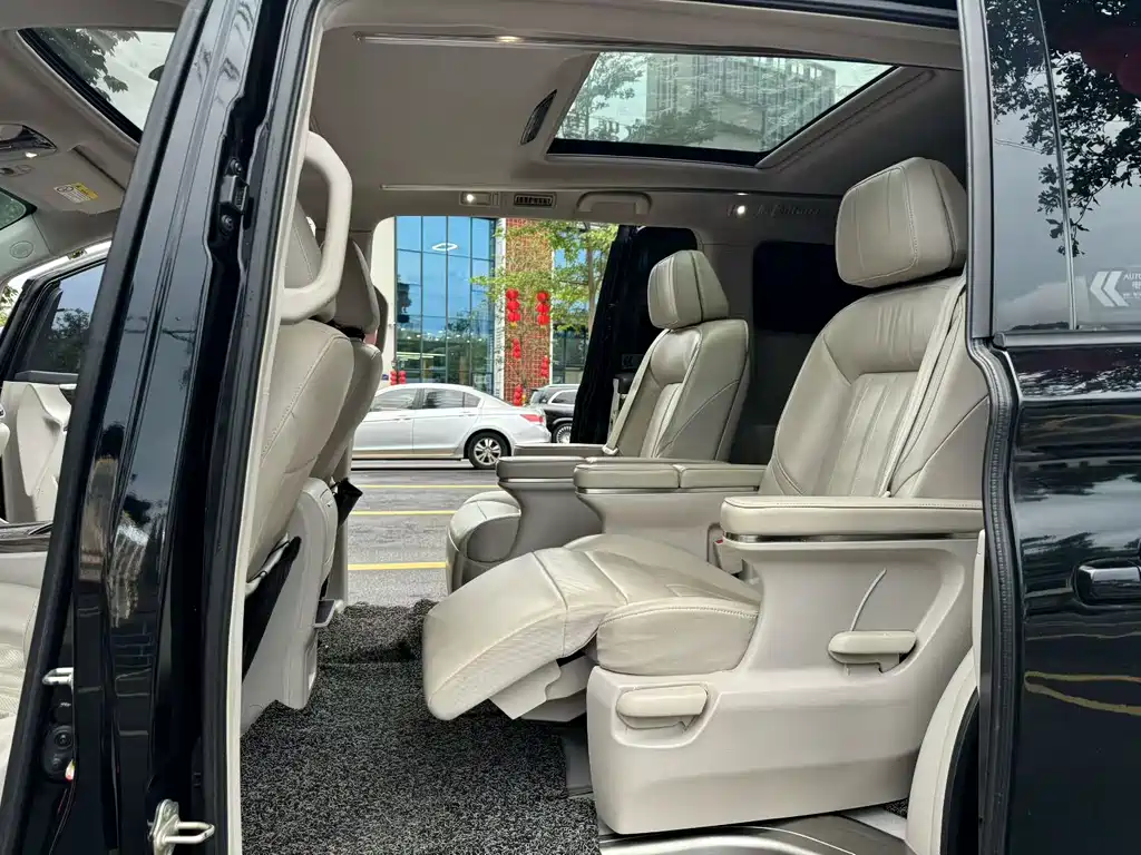 GAC Motor Trumpchi M8 2019 — фото 6