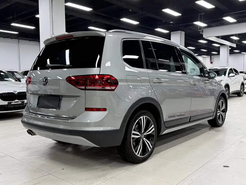Volkswagen Touran 2022