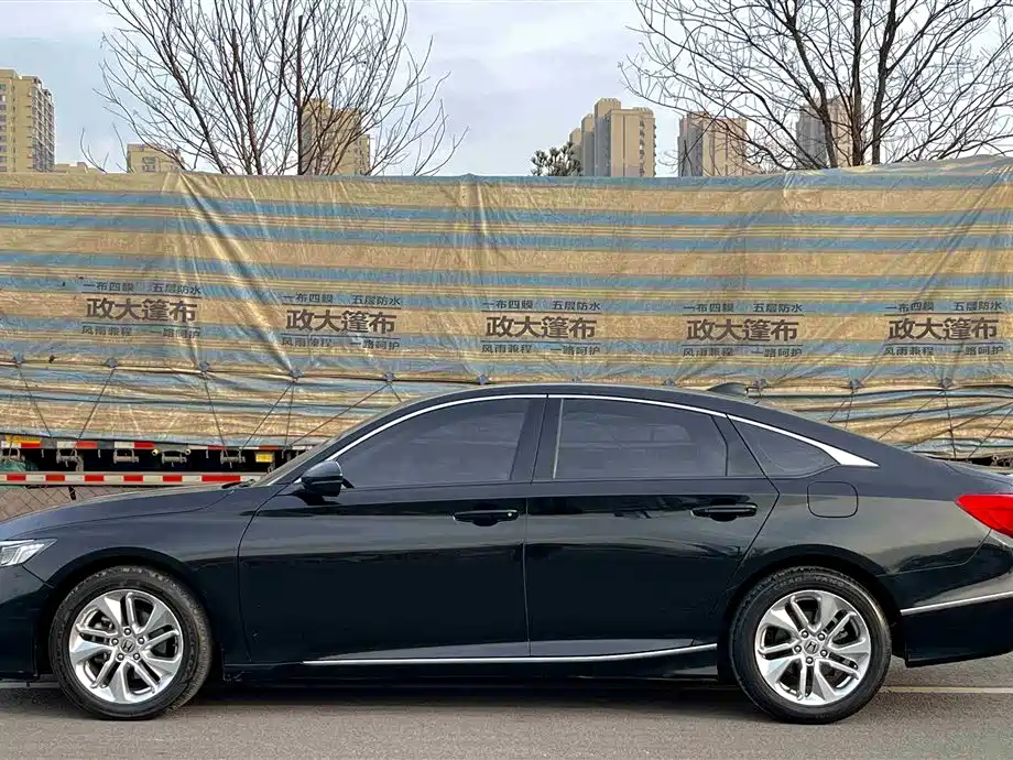 Honda Accord 2019 — фото 9