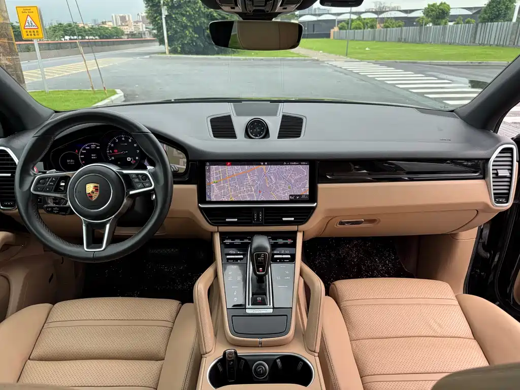 Porsche Cayenne 2019 — фото 11
