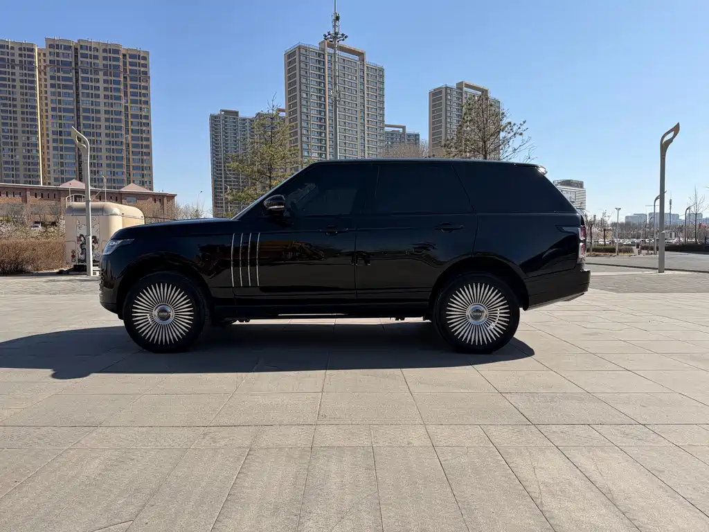 Land Rover Range Rover 2020 — фото 10