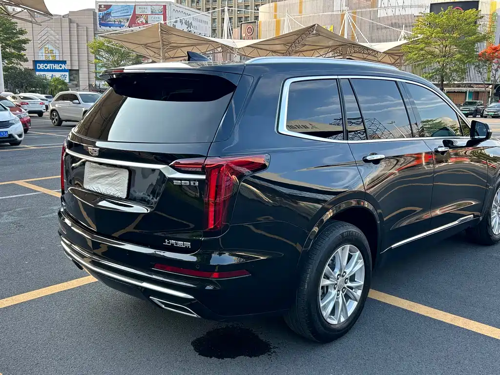 Cadillac XT6 2020 — фото 25