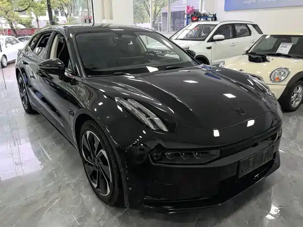 Zeekr 001 2023