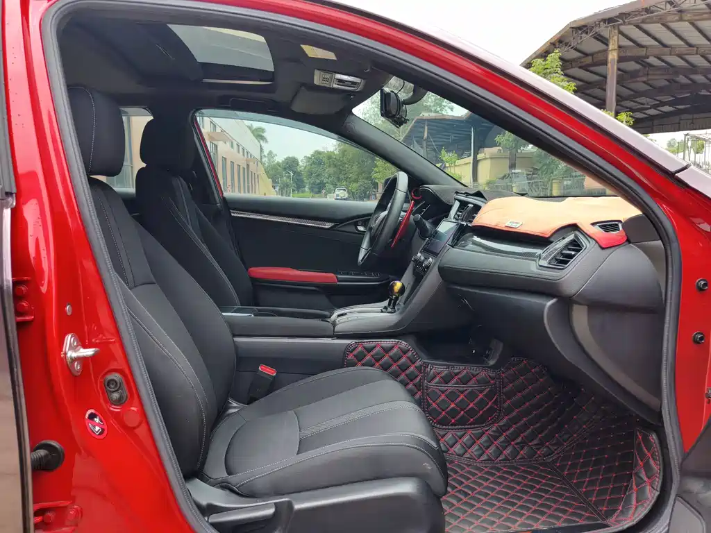 Honda Civic 2020 — фото 11