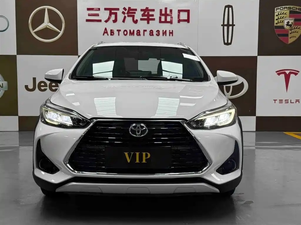 Toyota Yaris L 2022 — фото 2