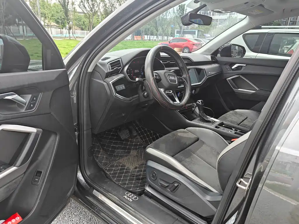 Audi Q3 2021