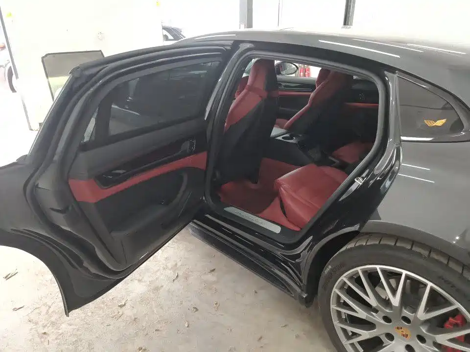 Porsche Panamera 2025