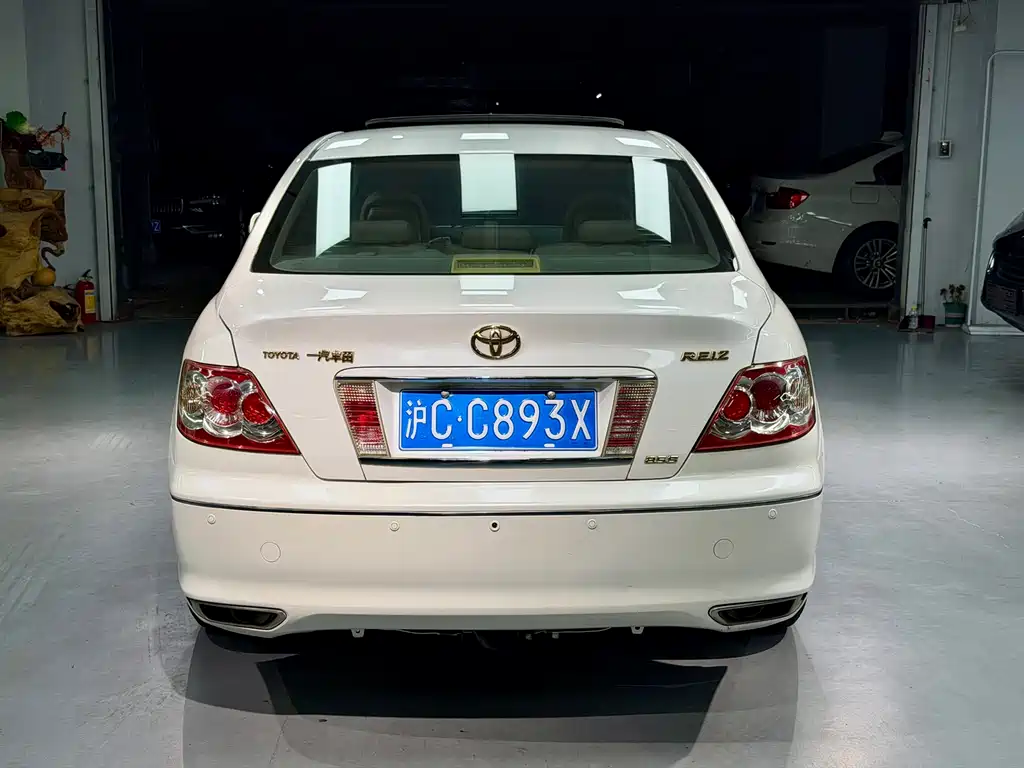 Toyota Reiz 2008