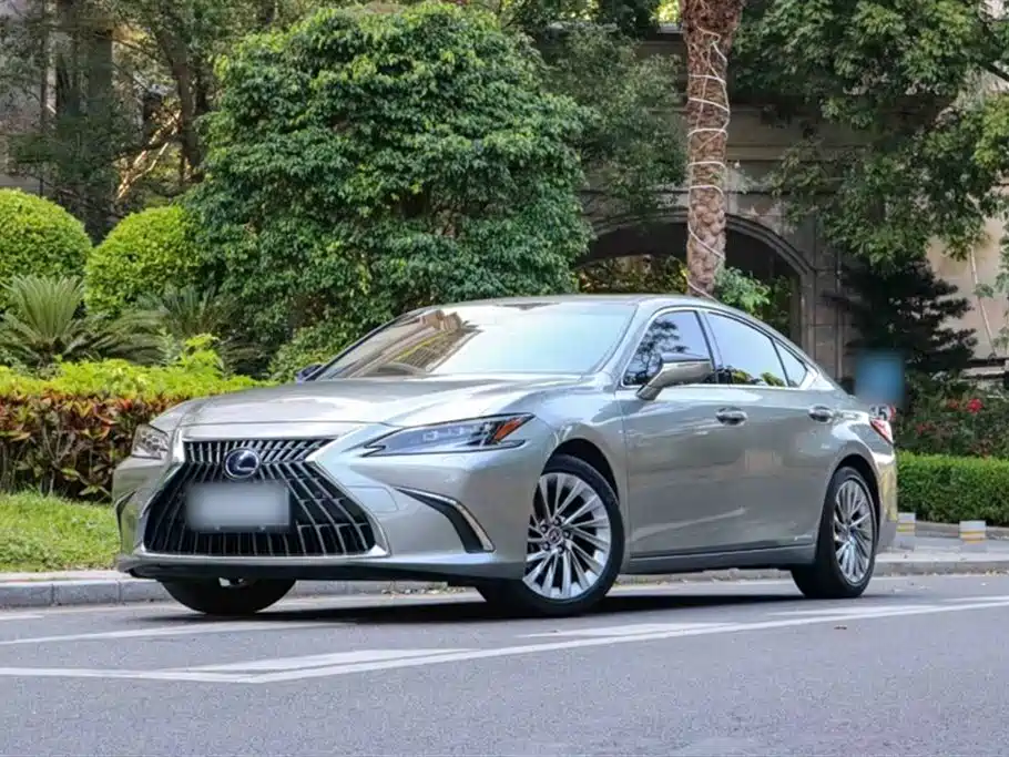 Lexus ES 2022 — фото 8