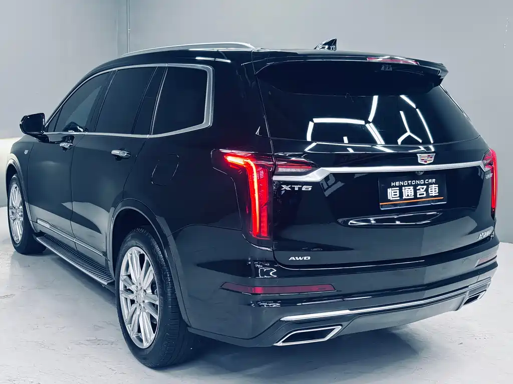 Cadillac XT6 2024 — фото 3