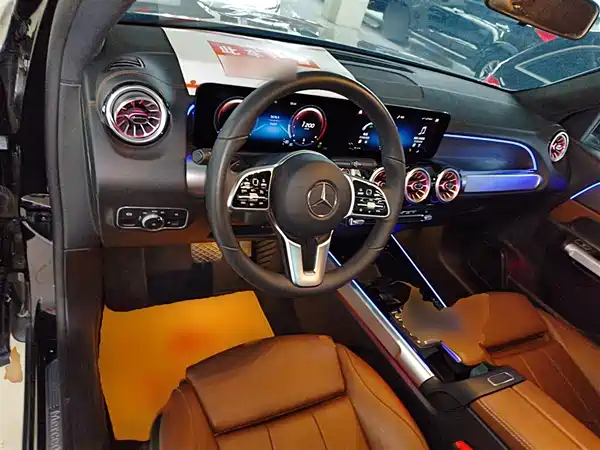 Mercedes-Benz GLB 2021
