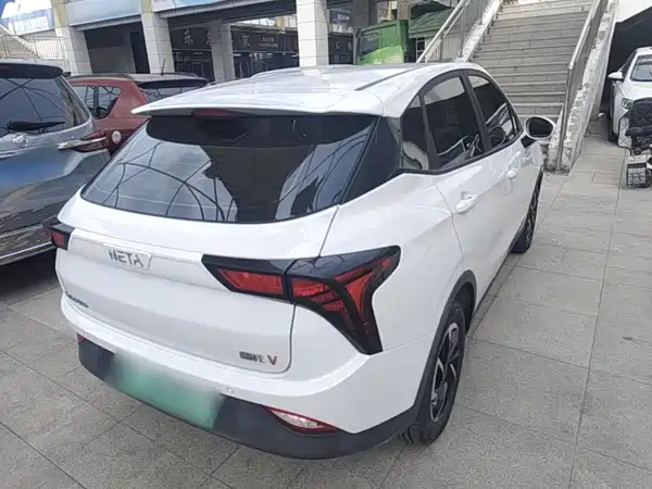 Neta V 2021