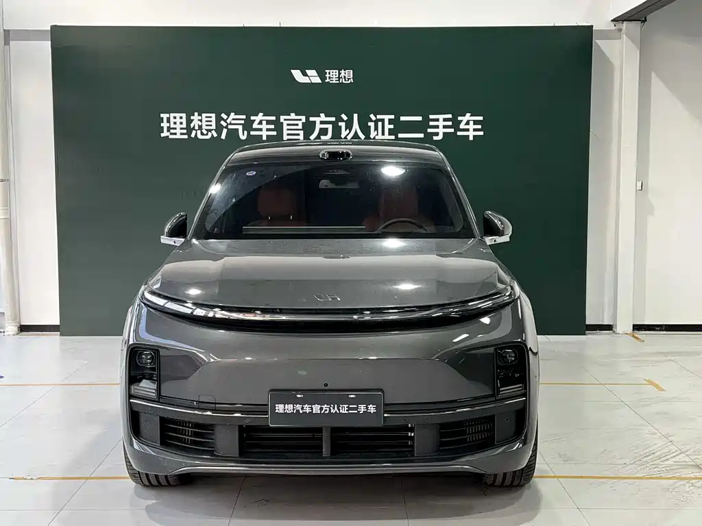 Li Auto Li L8 2025