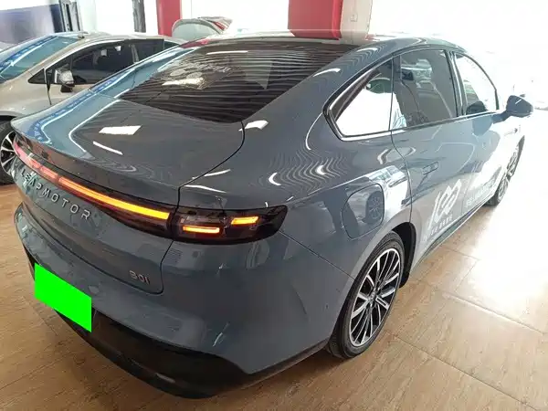 Leapmotor B01 2025