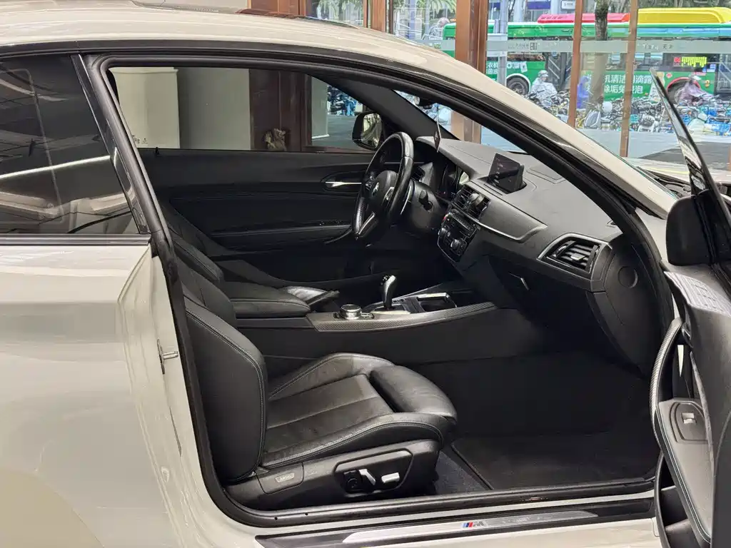 BMW M2 2018 — фото 13
