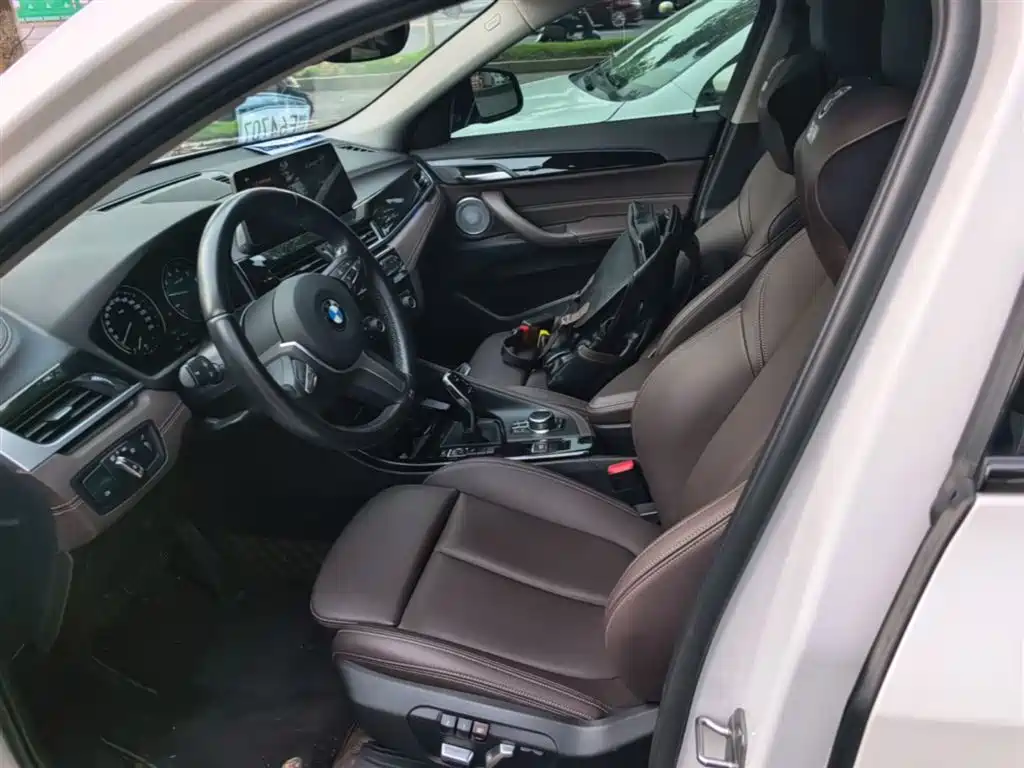 BMW X2 2022 — фото 15