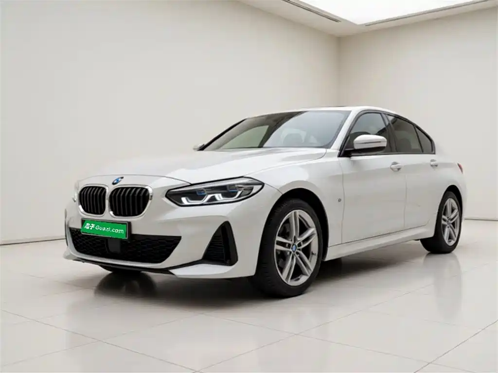 BMW 1 Series 2020 — фото 2