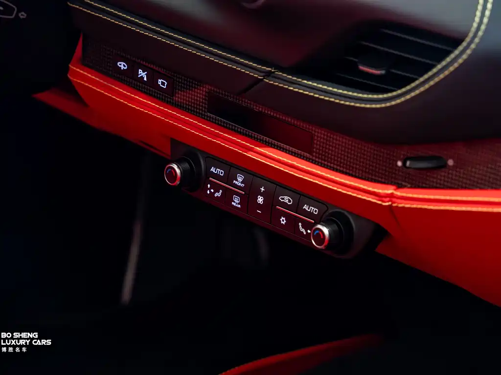 Ferrari F8 2022 — фото 19