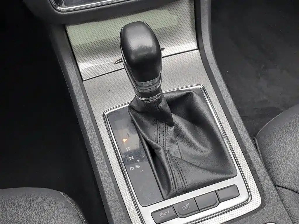 Roewe i6 Classic 2020 — фото 13