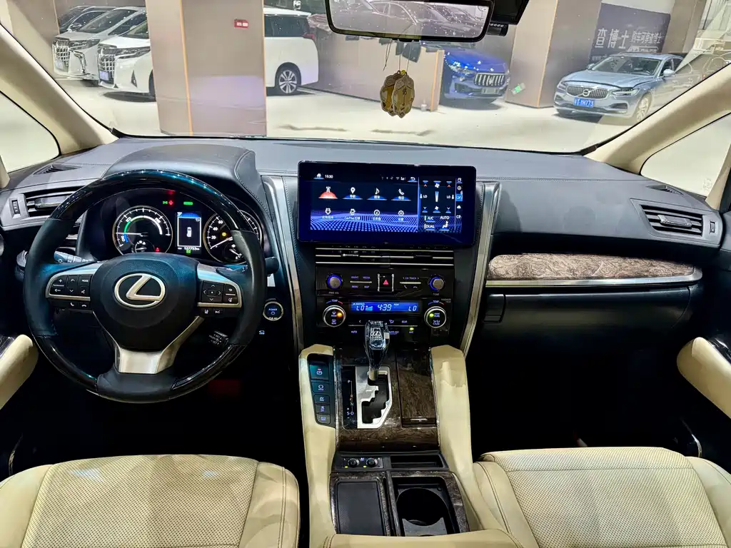 Toyota Vellfire 2021