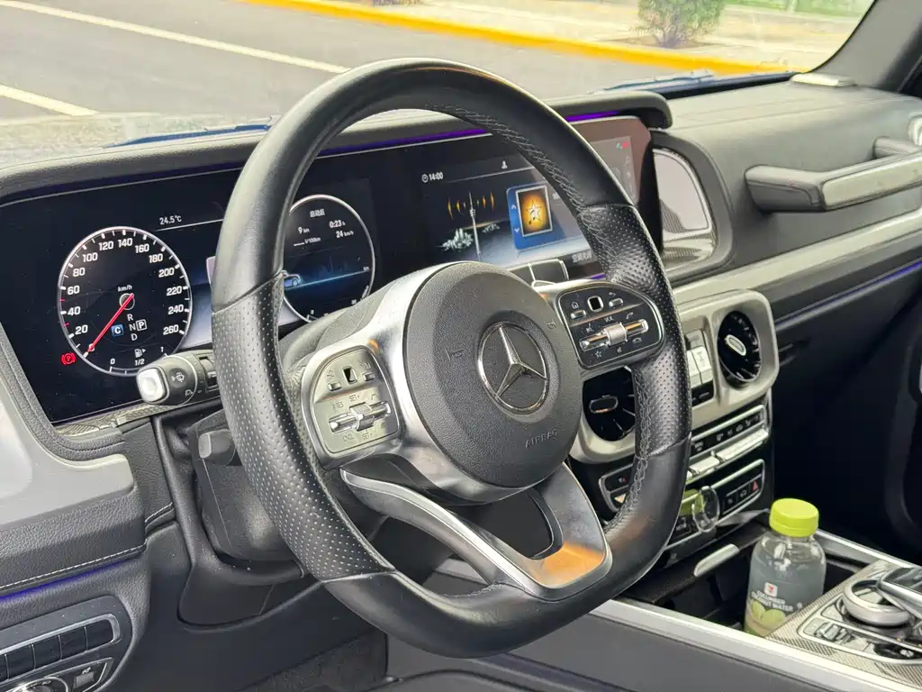 Mercedes-Benz G-Class 2023 — фото 11