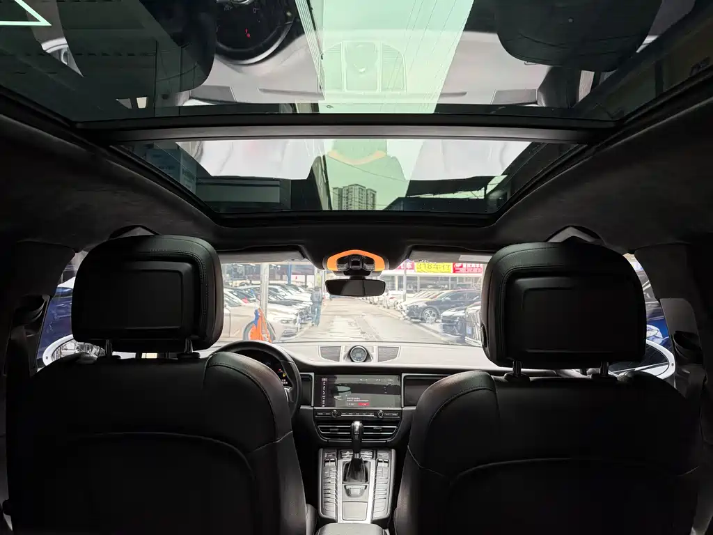 Porsche Macan 2022 — фото 18