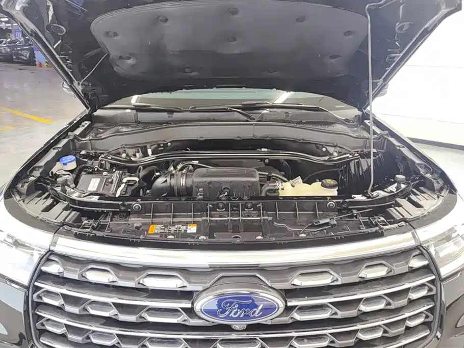 Ford Explorer 2023 — фото 10