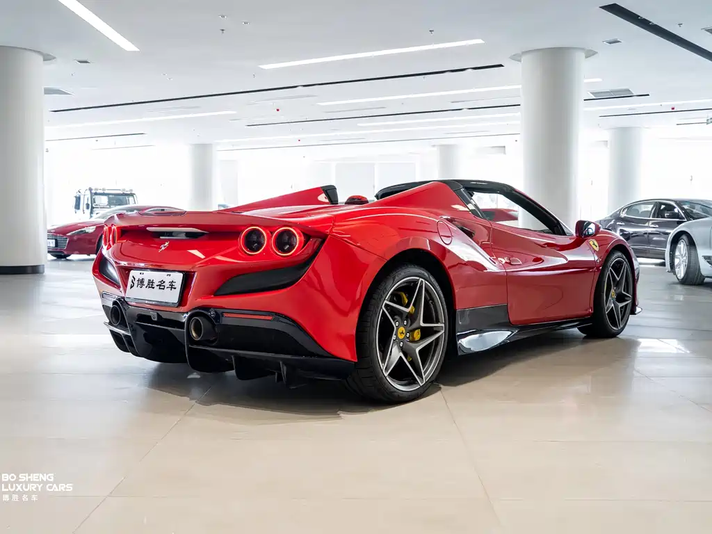 Ferrari F8 2022 — фото 24