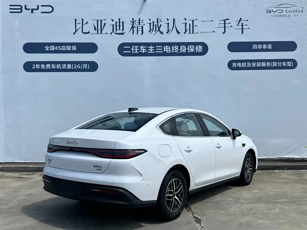 BYD Seal 05 DM-i 2025 — фото 4